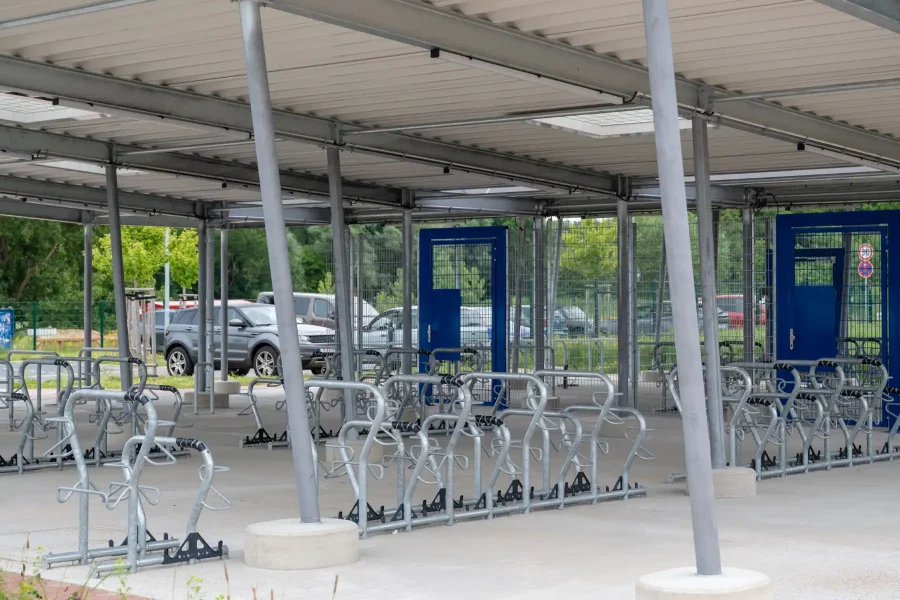Überdachter Fahrradständer in Hemmingen