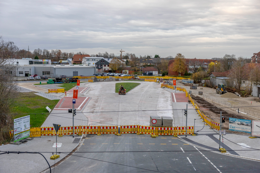 Bauarbeiten an der Haltestelle Rethen und Pattenser Straße