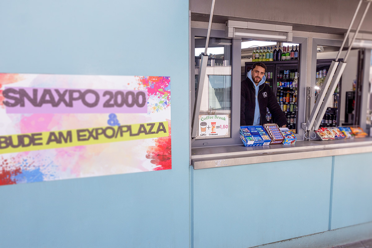 Aysar Khudidah in seinem Kiosk